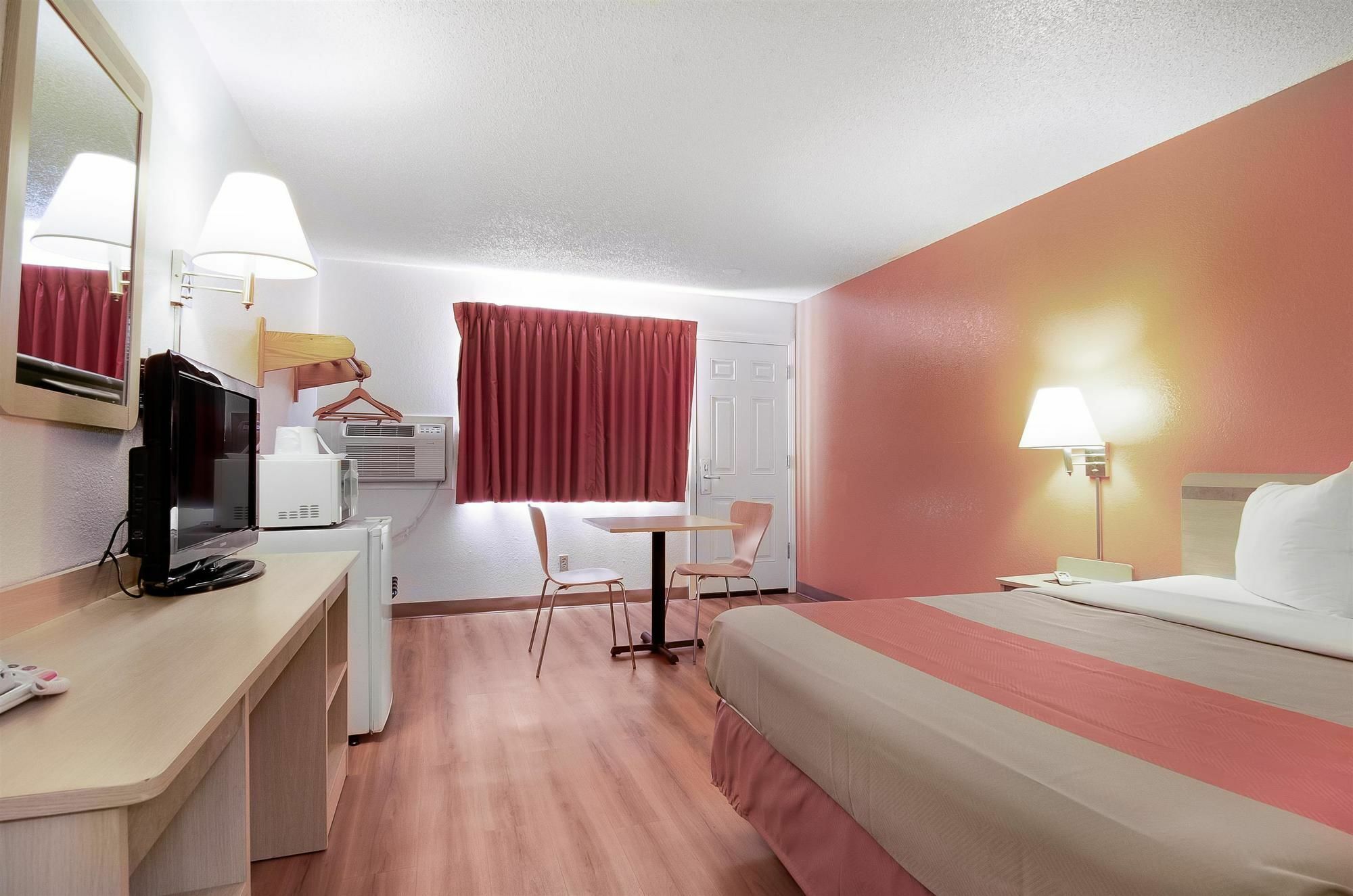 Motel 6-Colby, Ks Екстериор снимка