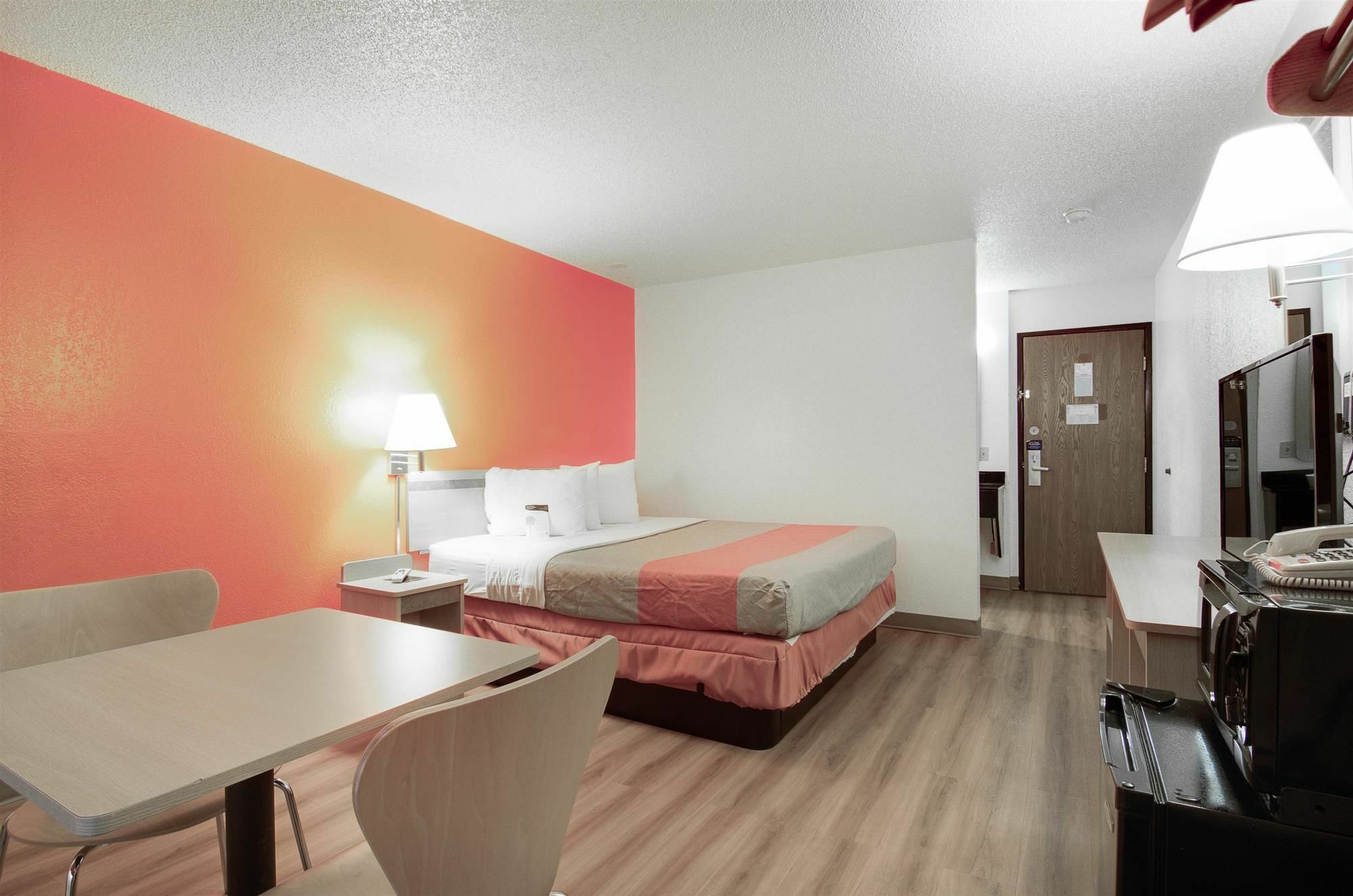 Motel 6-Colby, Ks Екстериор снимка