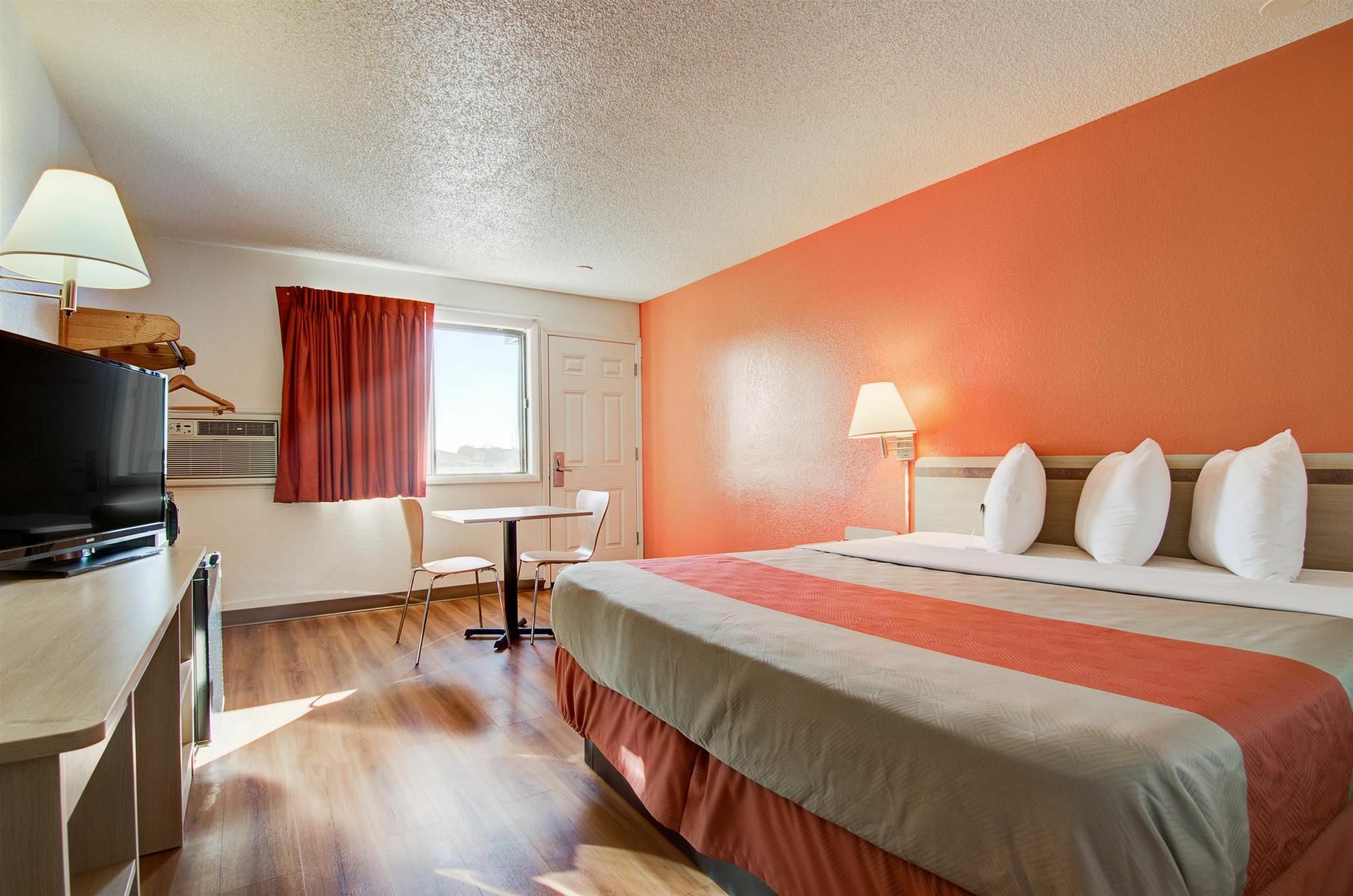 Motel 6-Colby, Ks Екстериор снимка